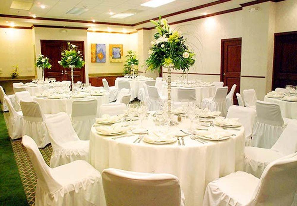 Courtyard By Marriott San Luis Potosi Ξενοδοχείο Εξωτερικό φωτογραφία