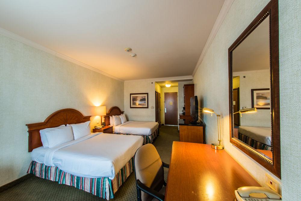 Courtyard By Marriott San Luis Potosi Ξενοδοχείο Εξωτερικό φωτογραφία
