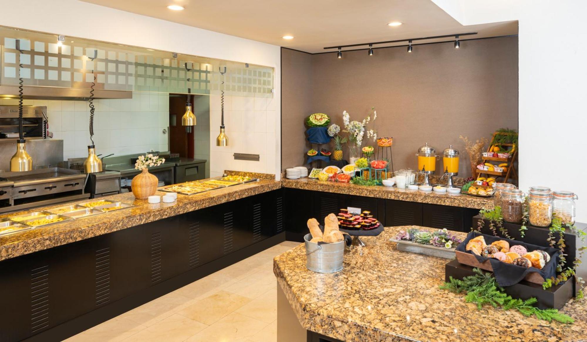 Courtyard By Marriott San Luis Potosi Ξενοδοχείο Εξωτερικό φωτογραφία