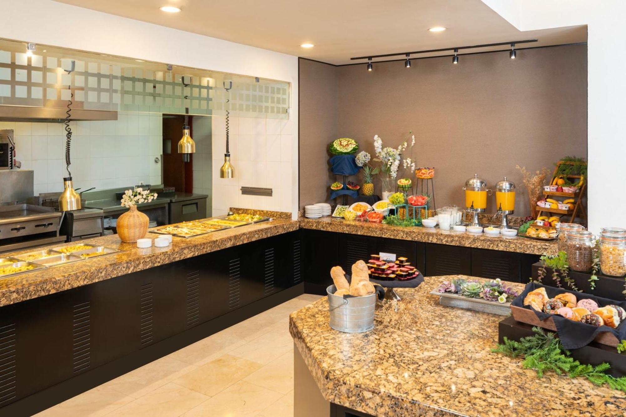 Courtyard By Marriott San Luis Potosi Ξενοδοχείο Εξωτερικό φωτογραφία