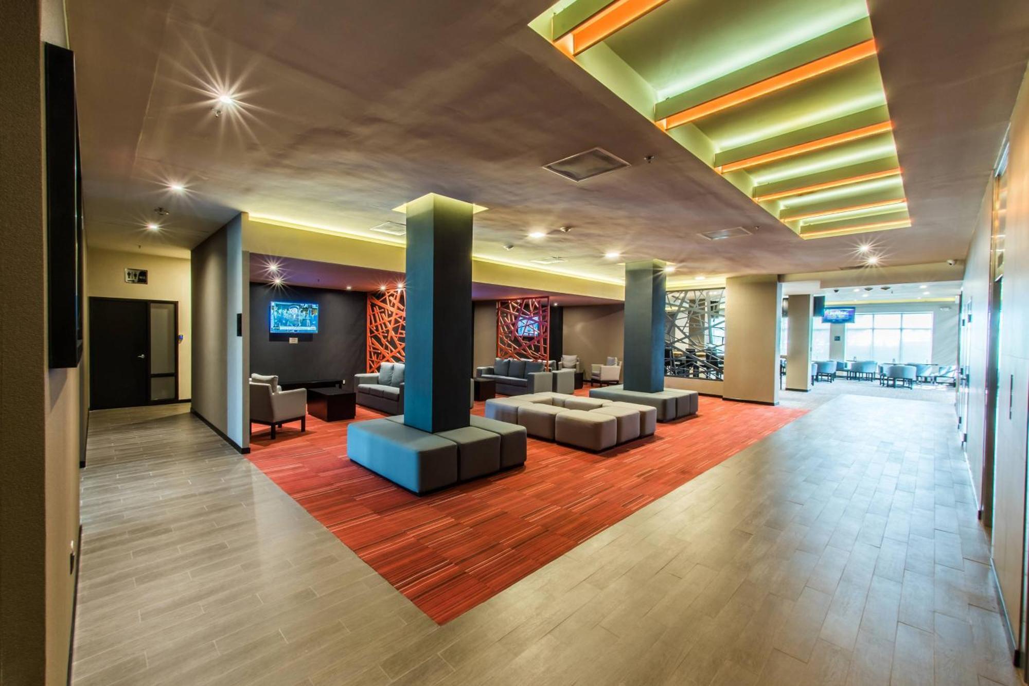 Courtyard By Marriott San Luis Potosi Ξενοδοχείο Εξωτερικό φωτογραφία